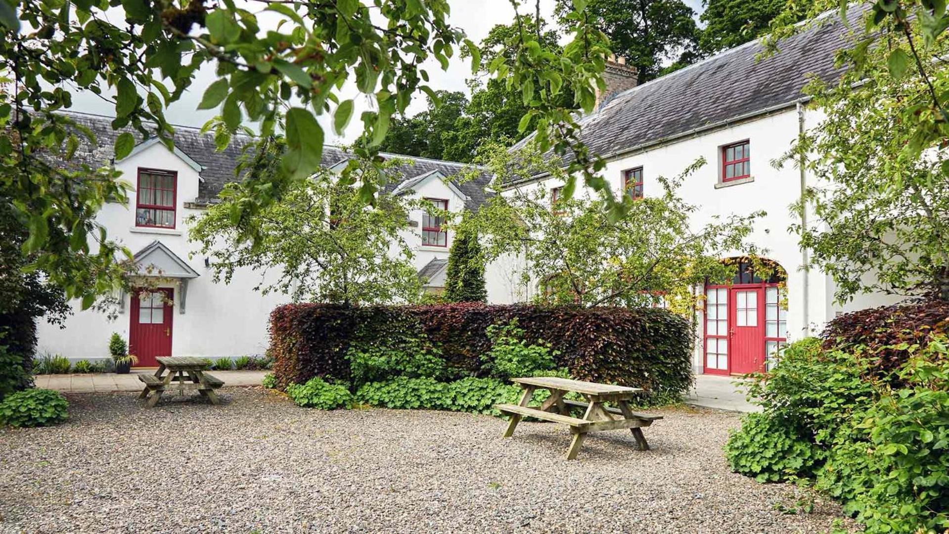 Villa Old Stable Mews Castle Leslie Glaslough Exterior foto